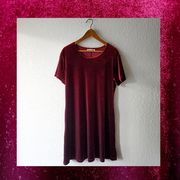 Vintage Impressions Red Velvet Dress - Picture 1 of 4